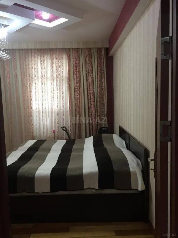 Satılır 2 otaqlı mənzil 109 m²