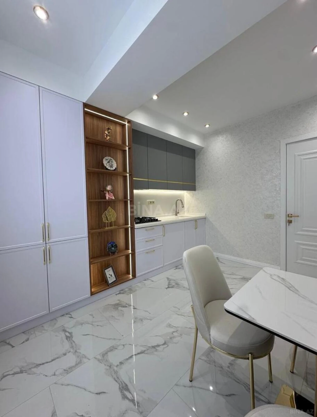 Kirayə verilir 2 otaqlı mənzil 92 m²