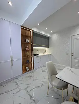 Kirayə verilir 2 otaqlı mənzil 92 m²
