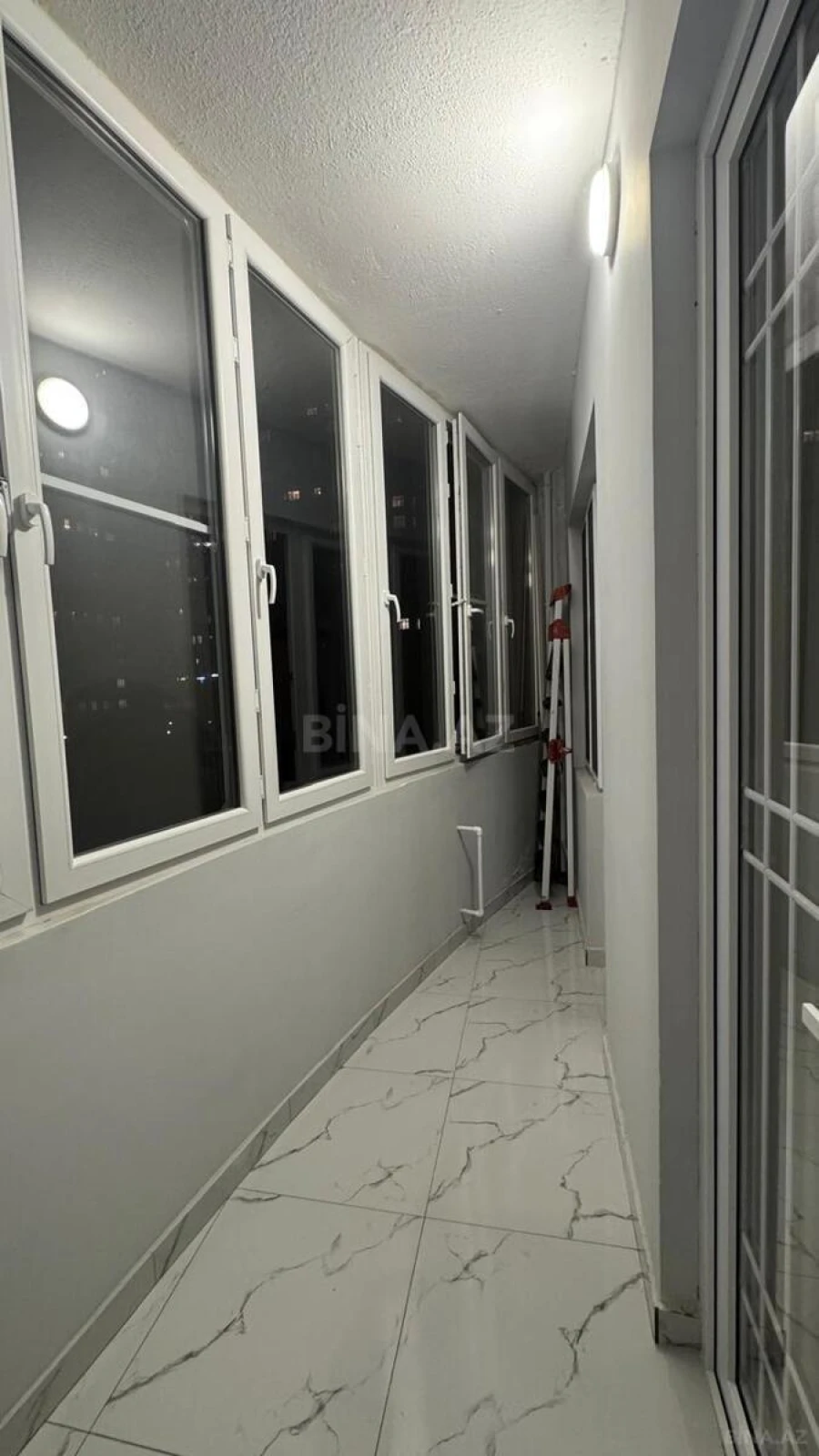 Kirayə verilir 3 otaqlı mənzil 120 m²