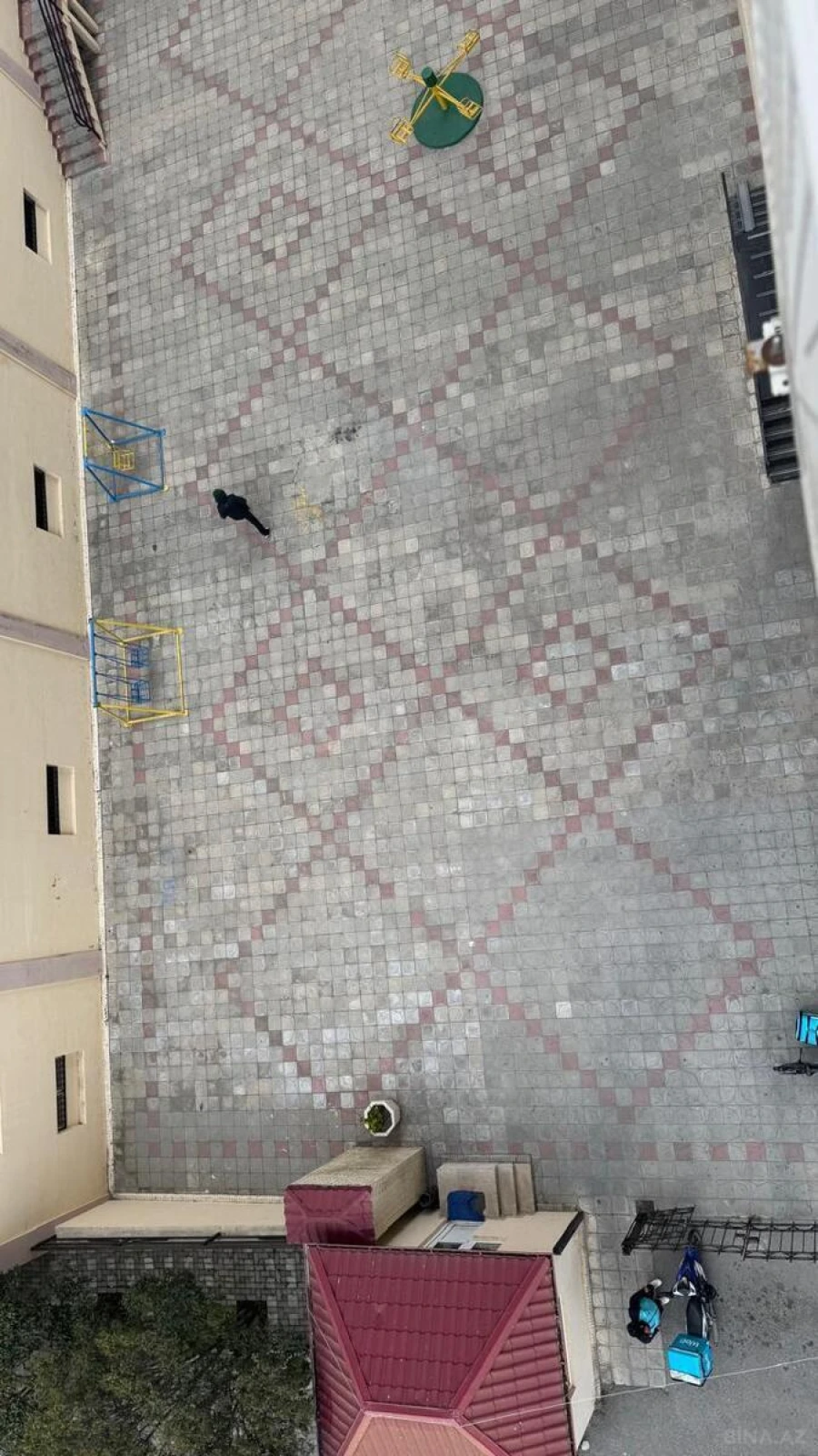 Kirayə verilir 3 otaqlı mənzil 120 m²