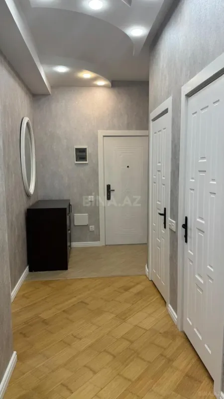 Kirayə verilir 3 otaqlı mənzil 120 m²