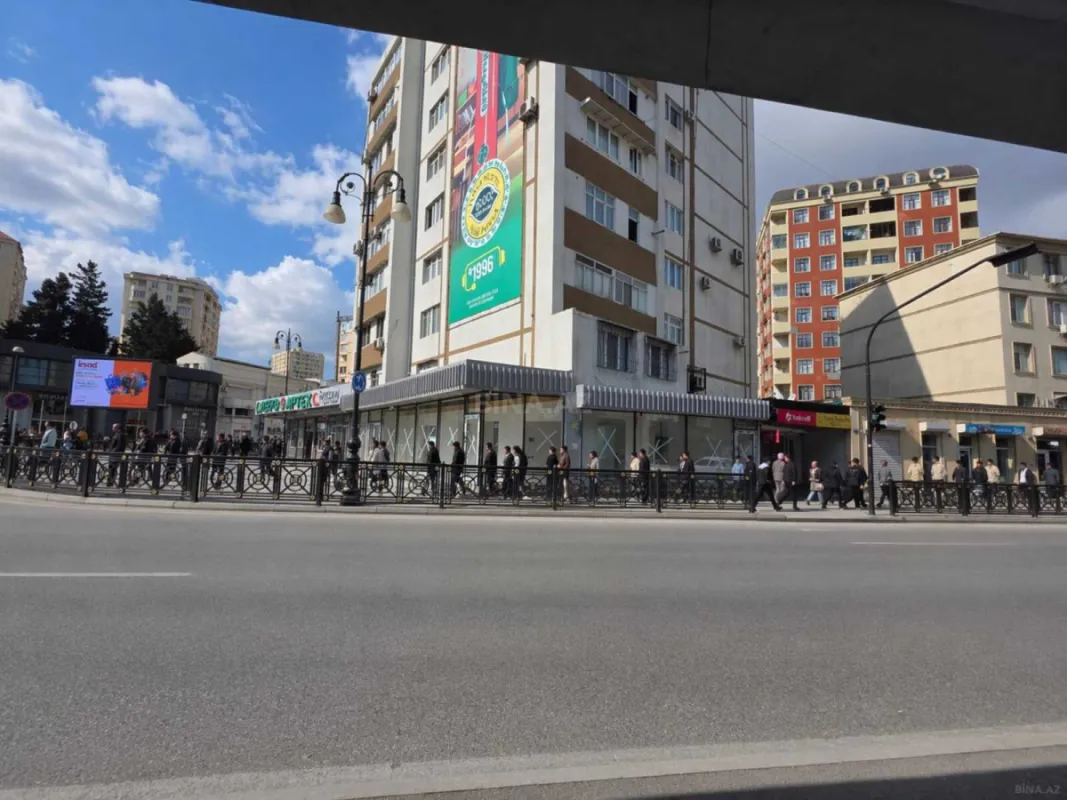 Kirayə verilir obyekt 90 m²