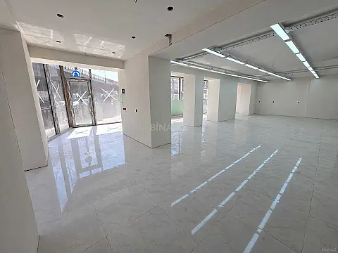 Kirayə verilir obyekt 90 m²