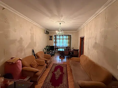 Satılır 3 otaqlı mənzil 70 m² — Bakı, Memar Əcəmi yanı 3 otaq 70.00 m²
