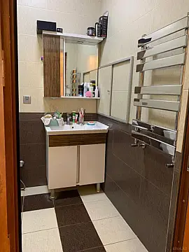 Kirayə verilir 2 otaqlı mənzil 116 m²