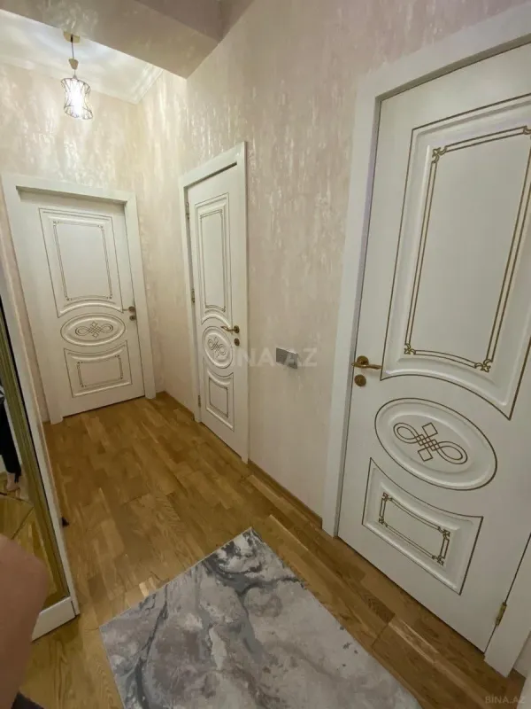 Satılır 3 otaqlı mənzil 110 m²