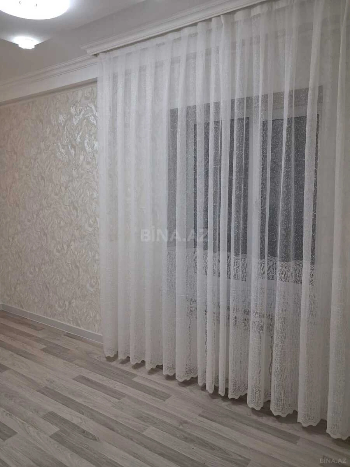 Satılır 2 otaqlı mənzil 56 m²