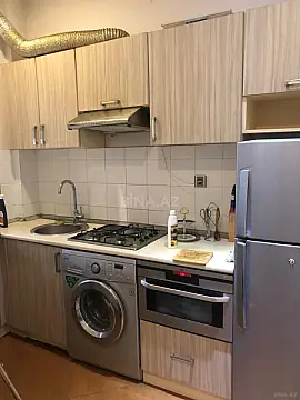 Kirayə verilir 2 otaqlı mənzil 70 m²