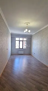 Kirayə verilir 2 otaqlı mənzil 102 m²