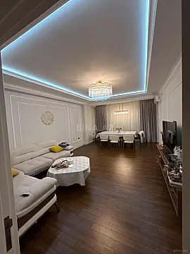Satılır 2 otaqlı mənzil 97 m² — Bakı, İnşaatçılar 2 otaq 97.00 m²
