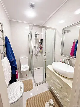 Satılır 2 otaqlı mənzil 97 m²