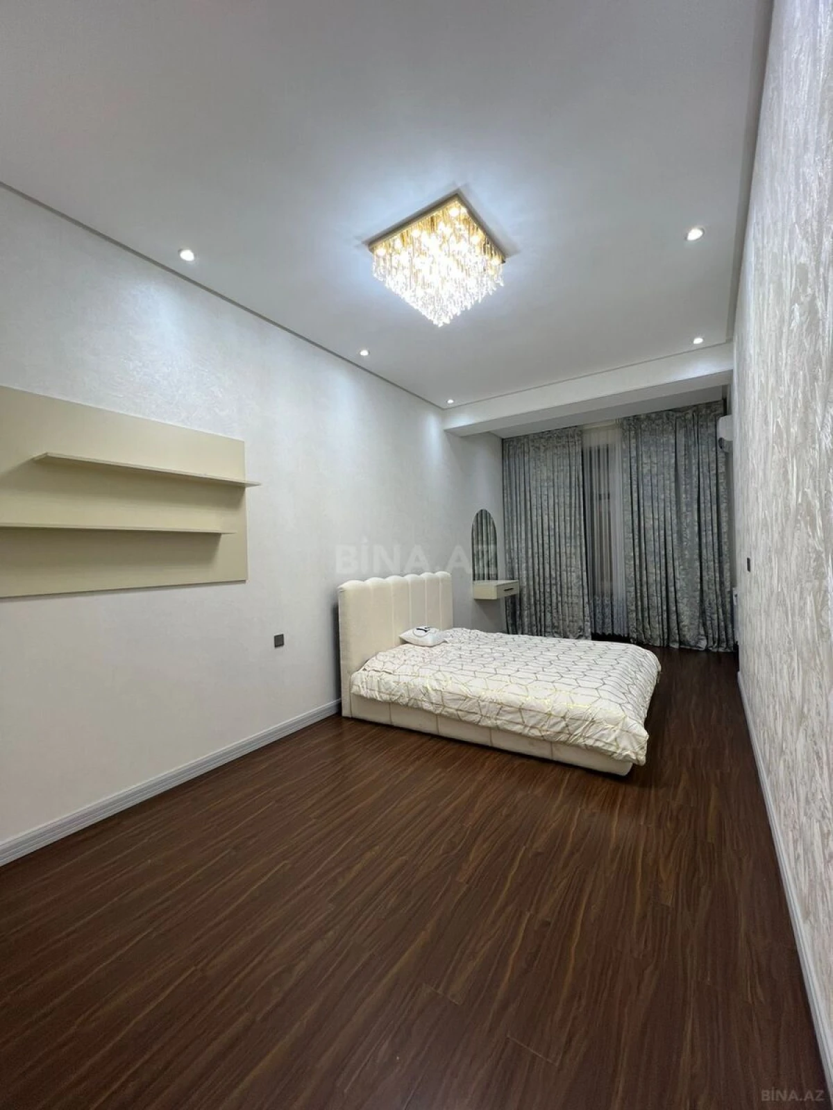 Kirayə verilir 3 otaqlı mənzil 98 m²