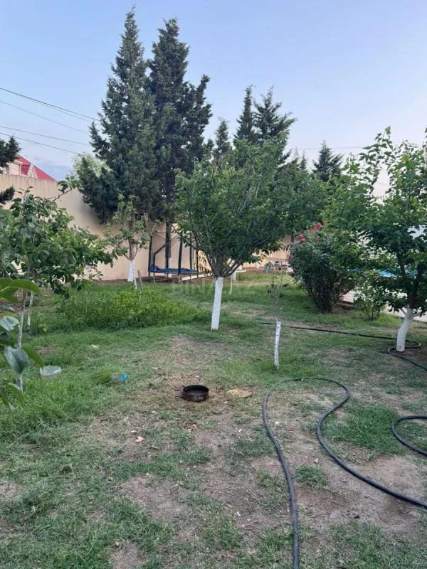 Kirayə verilir 4 otaqlı həyət evi 250 m²