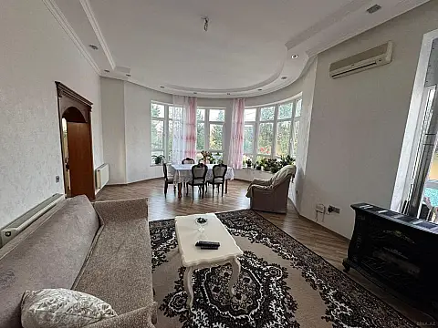 Kirayə verilir 4 otaqlı həyət evi 250 m²