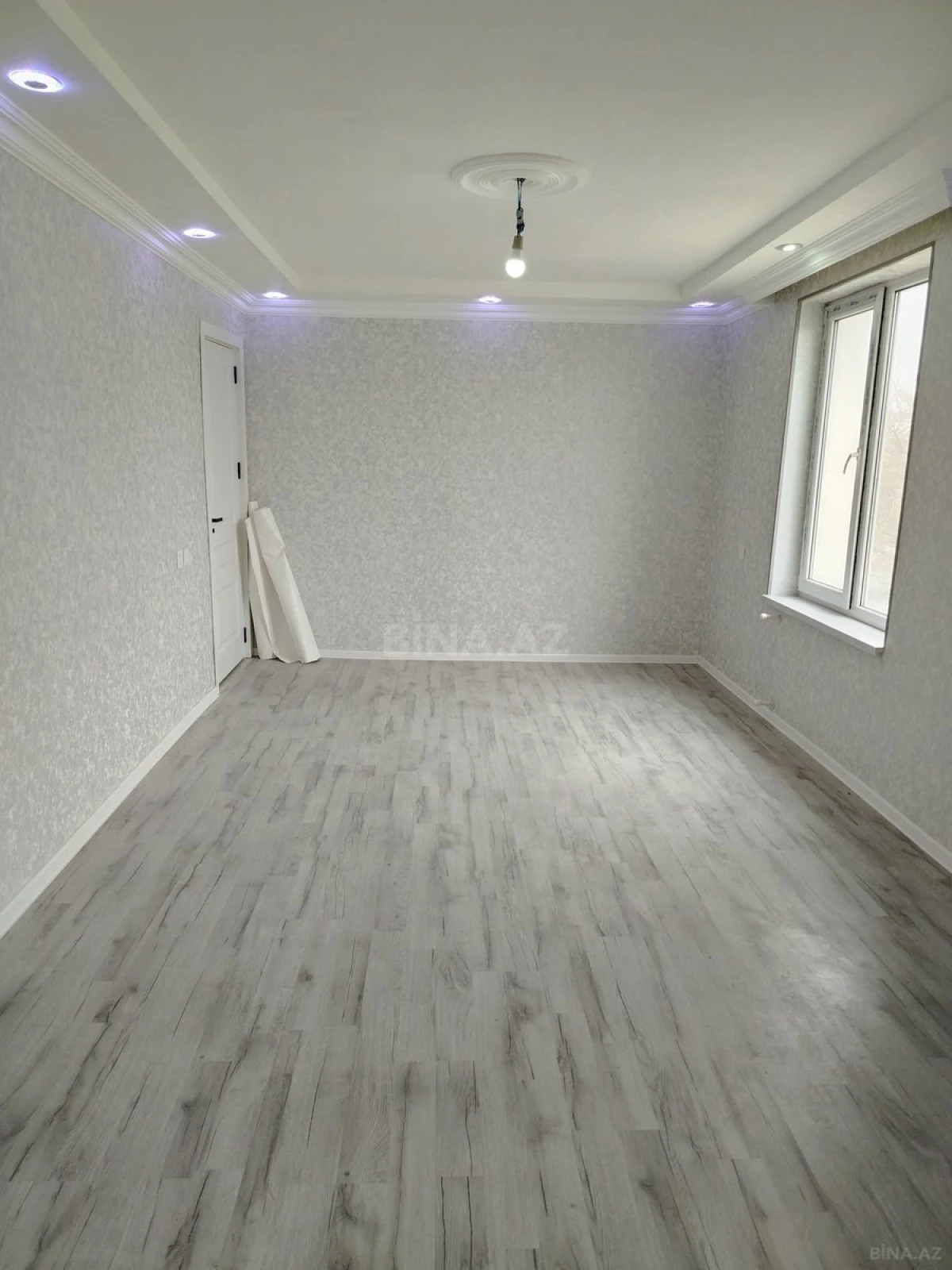 Satılır 2 otaqlı mənzil 33 m²
