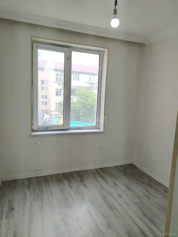 Satılır 2 otaqlı mənzil 33 m²