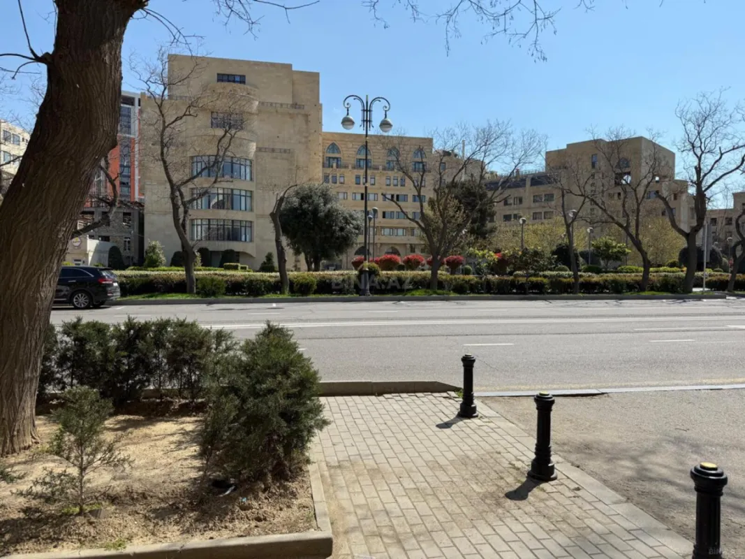 Satılır 3 otaqlı mənzil 100 m²