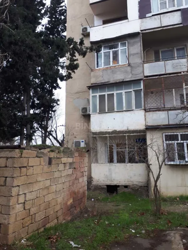 Satılır 2 otaqlı mənzil 65 m²
