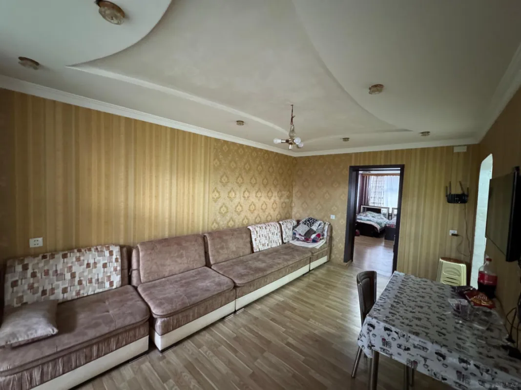 Satılır 2 otaqlı mənzil 52 m²