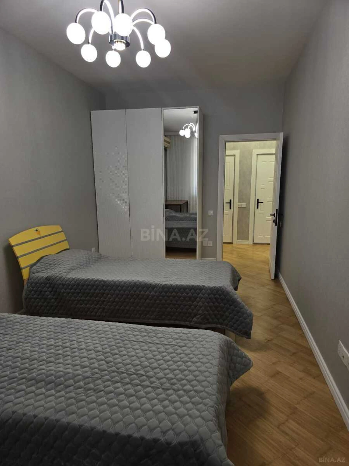 Kirayə verilir 3 otaqlı mənzil 130 m²