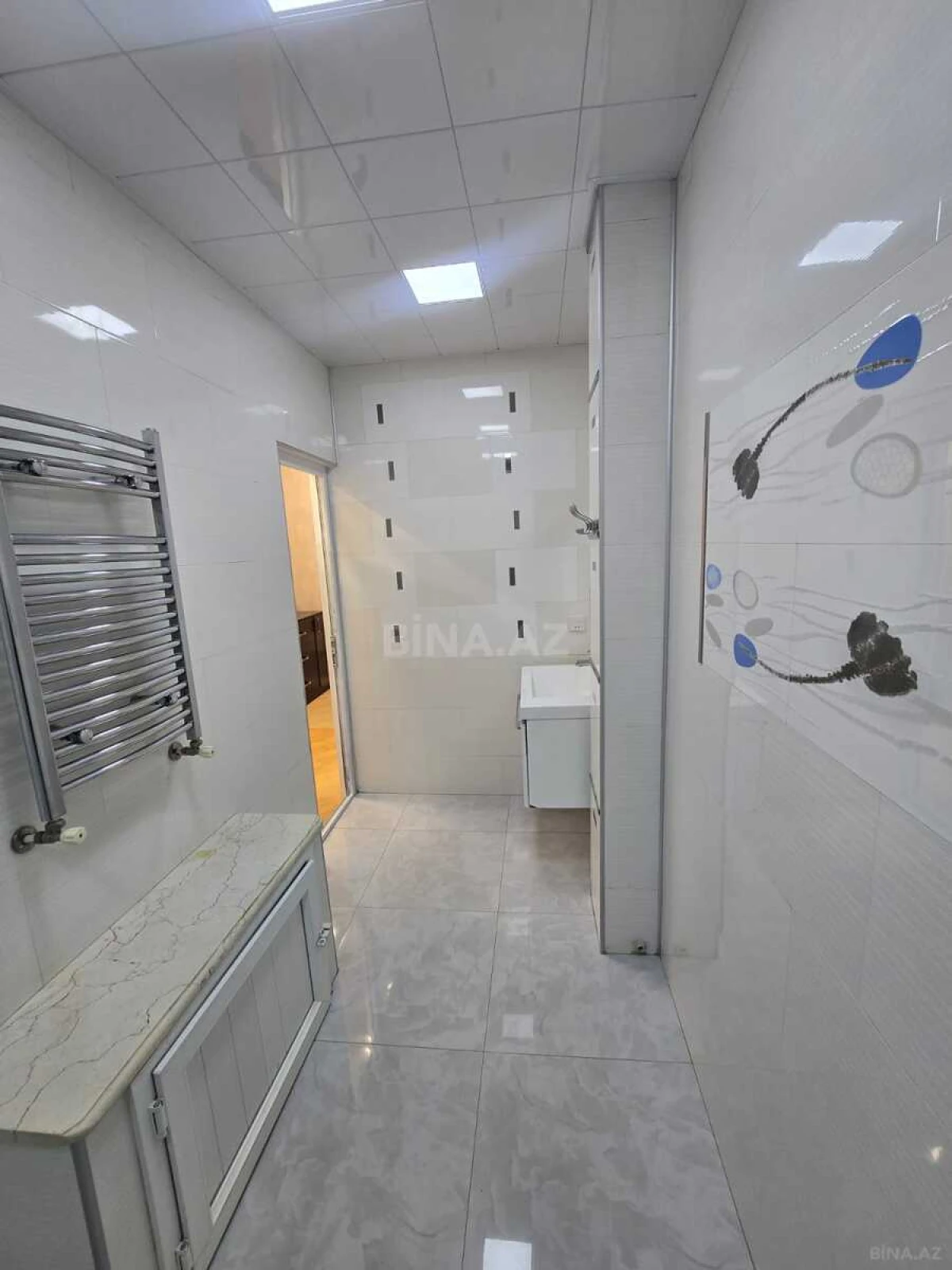 Kirayə verilir 3 otaqlı mənzil 130 m²