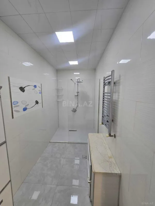 Kirayə verilir 3 otaqlı mənzil 130 m²