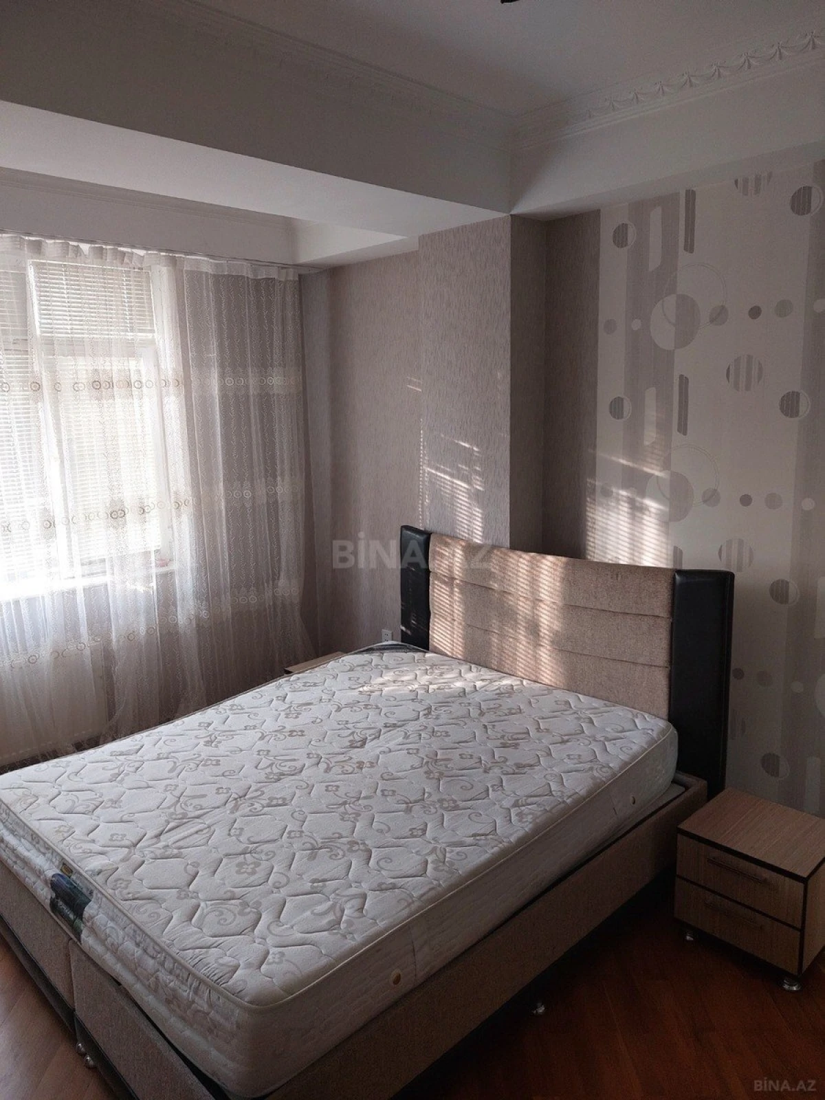 Kirayə verilir 3 otaqlı mənzil 120 m²