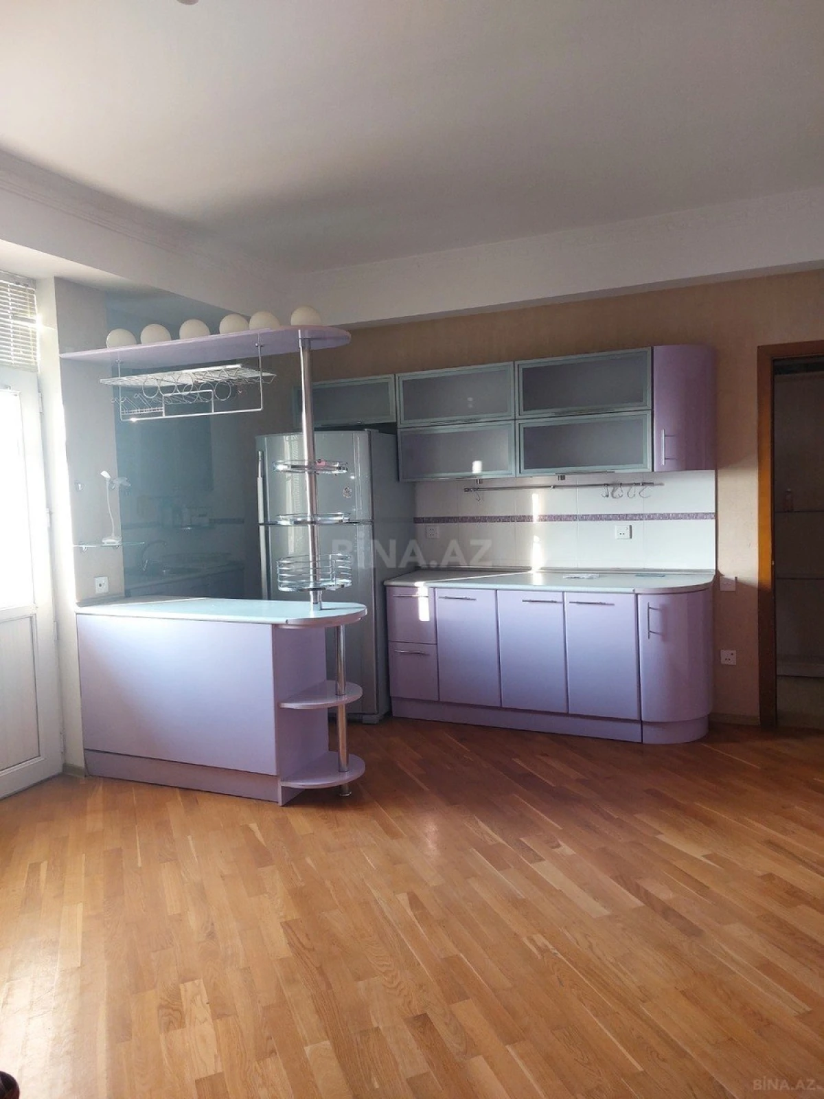 Kirayə verilir 3 otaqlı mənzil 120 m²