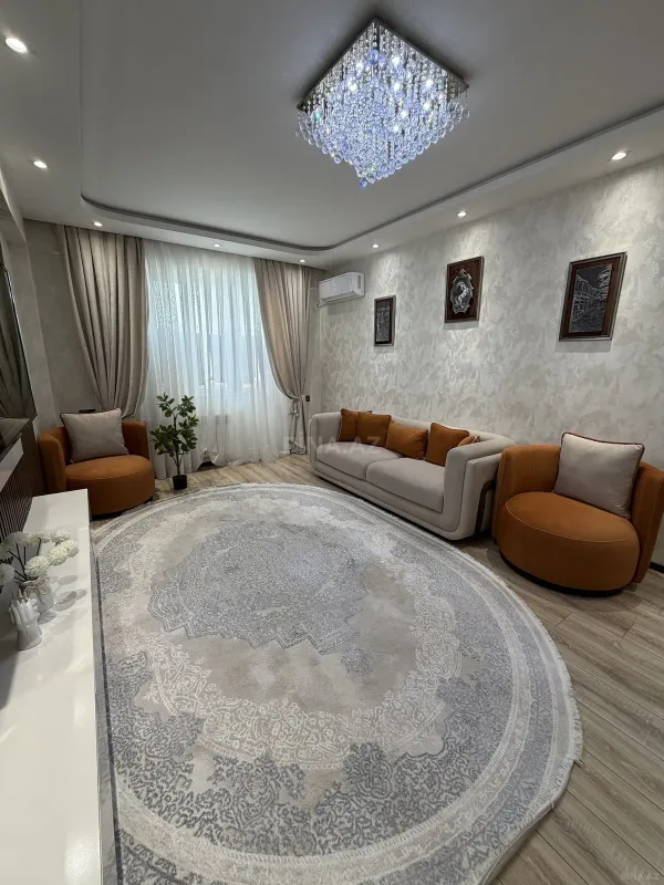 Satılır 2 otaqlı mənzil 67 m²