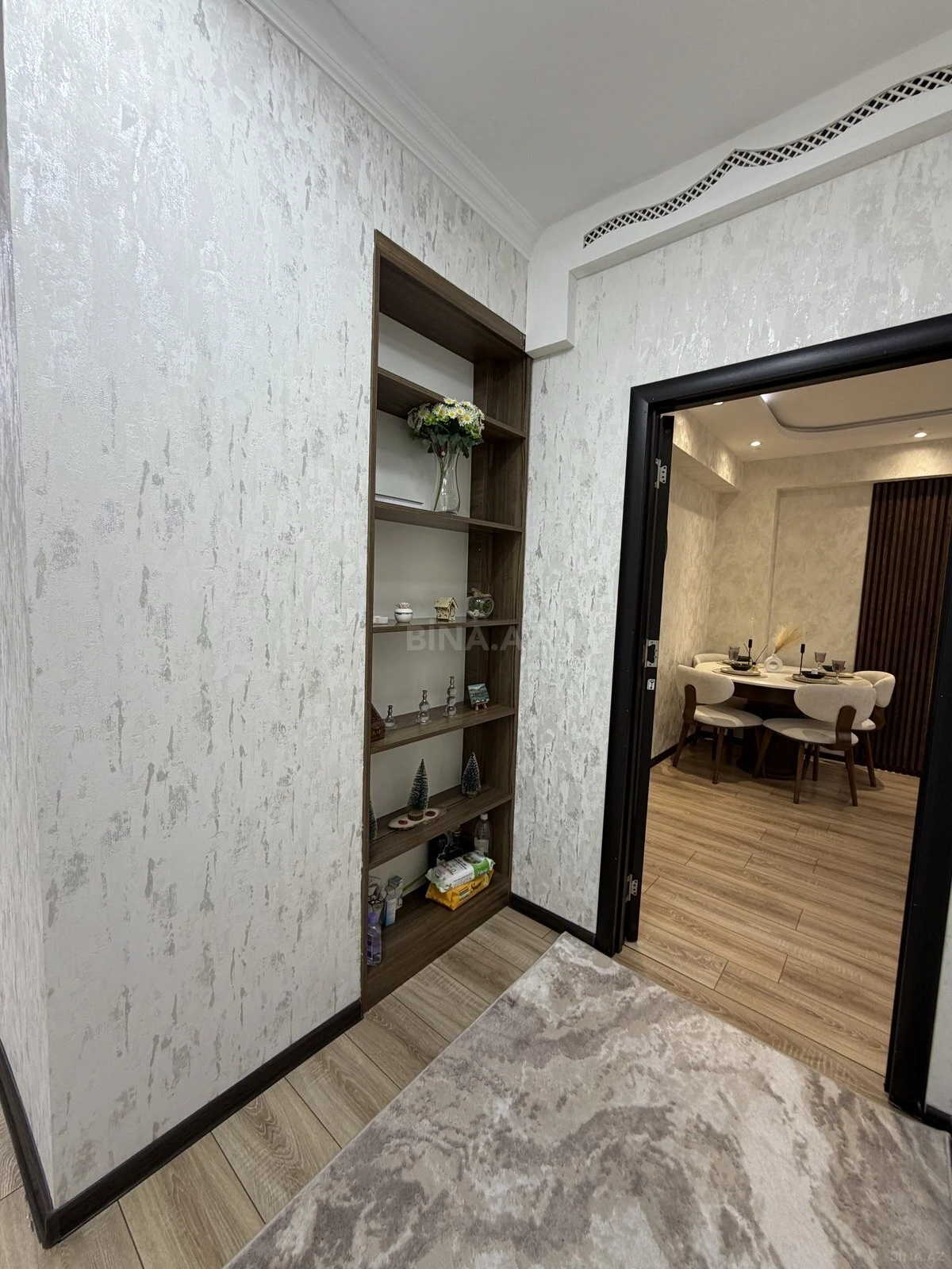 Satılır 2 otaqlı mənzil 67 m²