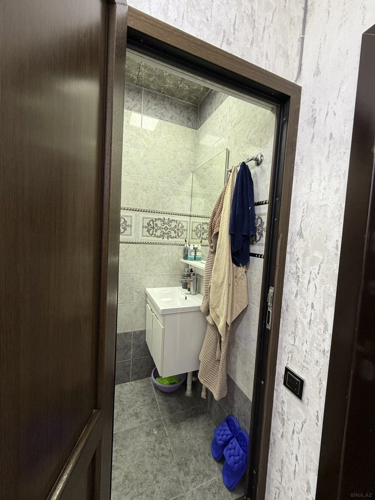 Satılır 2 otaqlı mənzil 67 m²