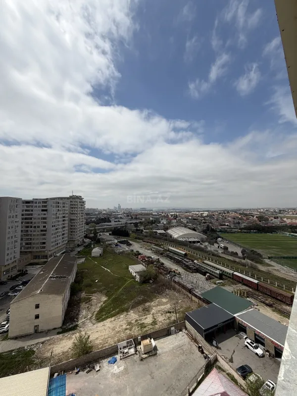 Satılır 2 otaqlı mənzil 67 m²