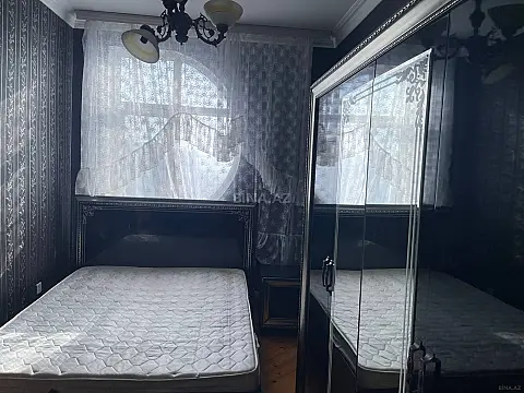 Kirayə verilir 2 otaqlı mənzil 68 m²