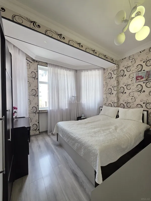 Satılır 2 otaqlı mənzil 65 m²