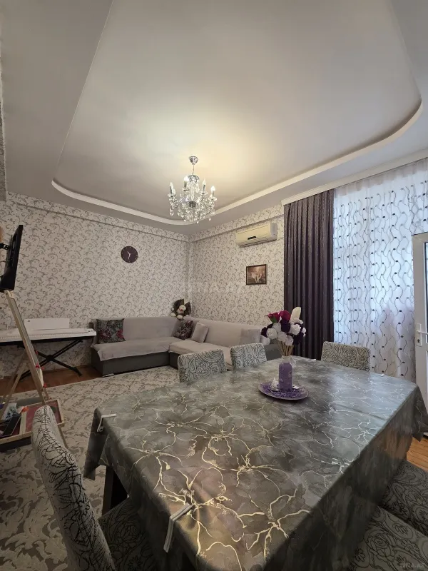 Satılır 2 otaqlı mənzil 65 m²