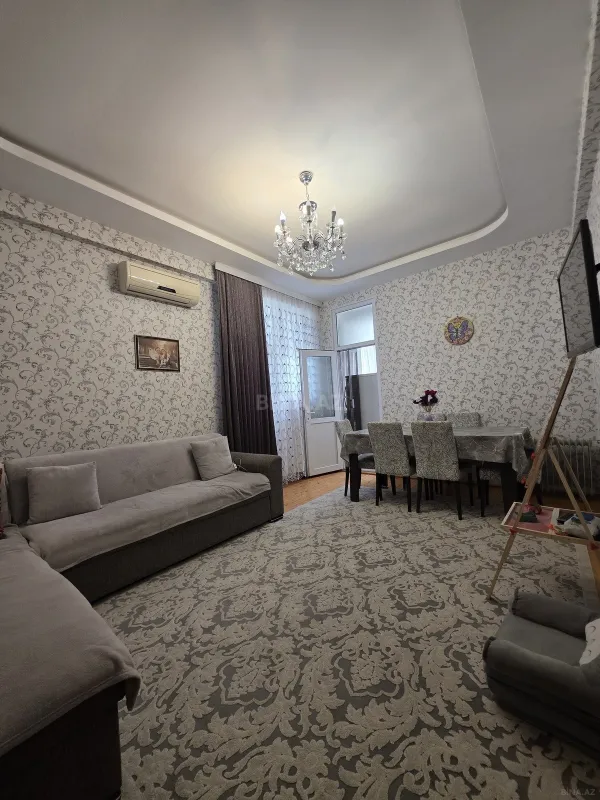 Satılır 2 otaqlı mənzil 65 m²
