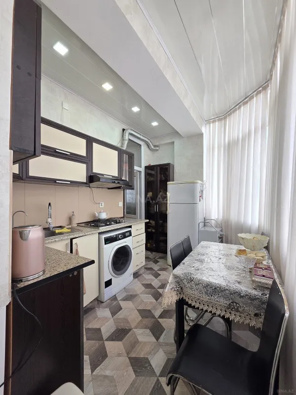 Satılır 2 otaqlı mənzil 65 m²
