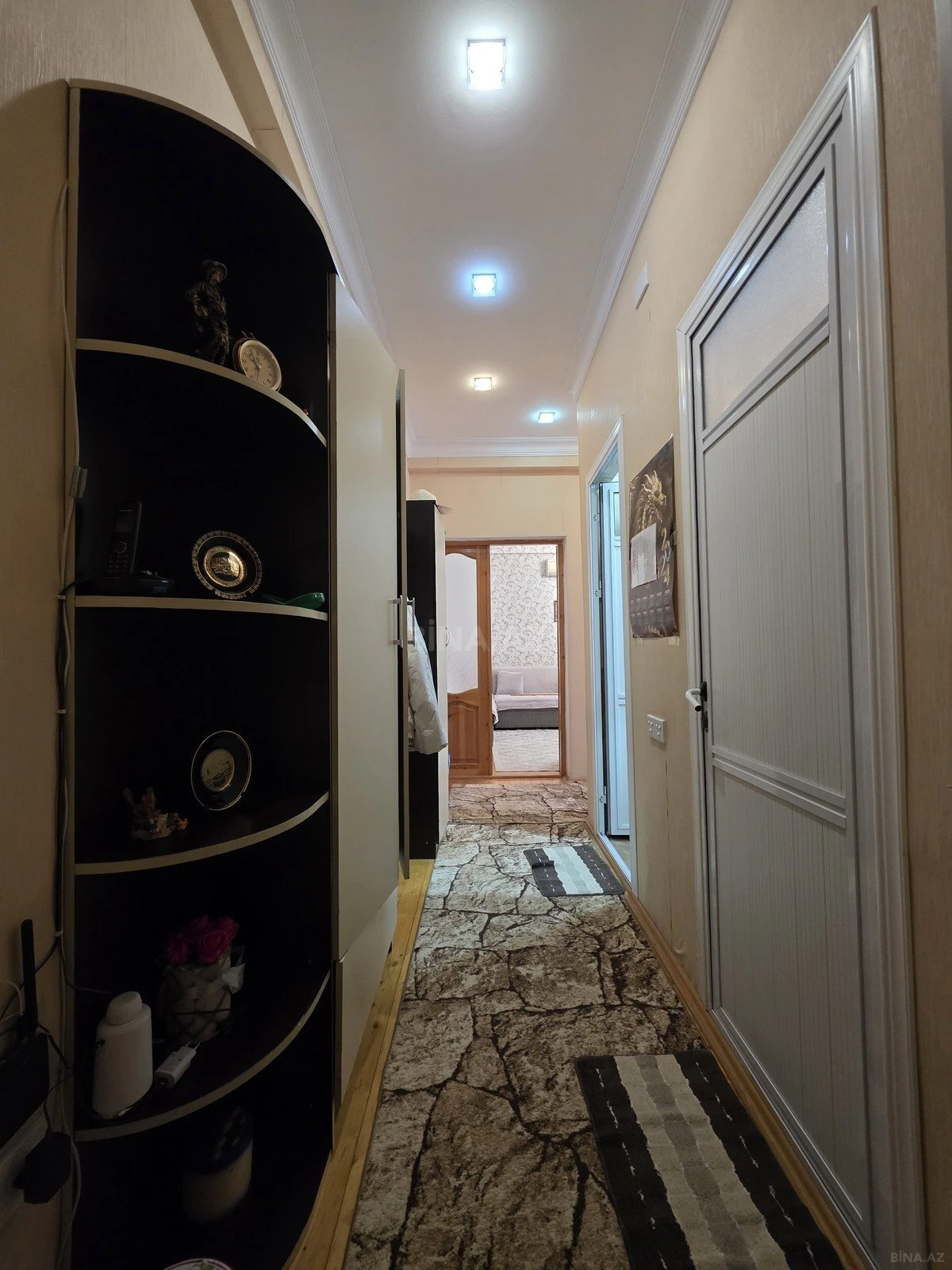 Satılır 2 otaqlı mənzil 65 m²