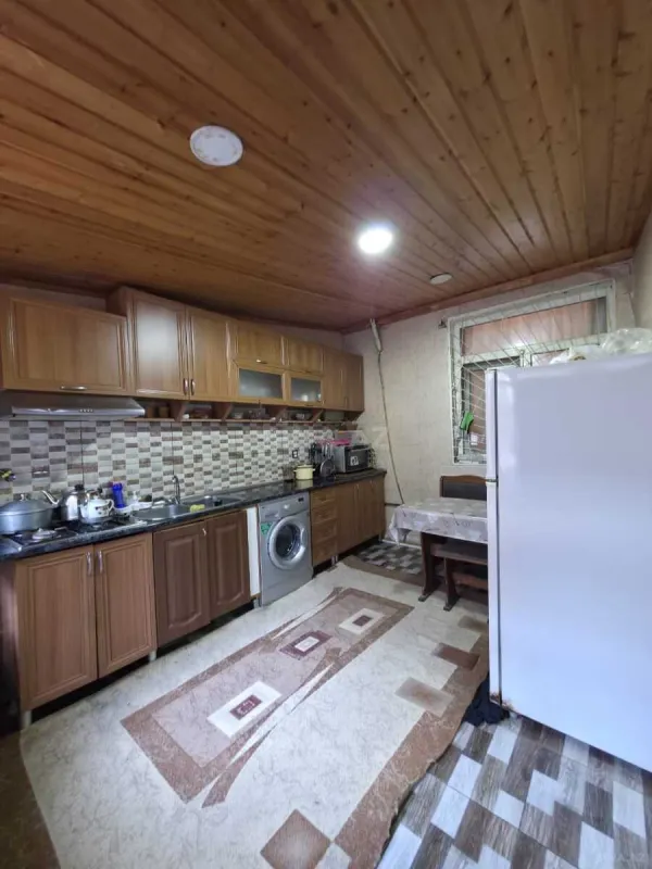 Satılır 6 otaqlı mənzil 132 m²