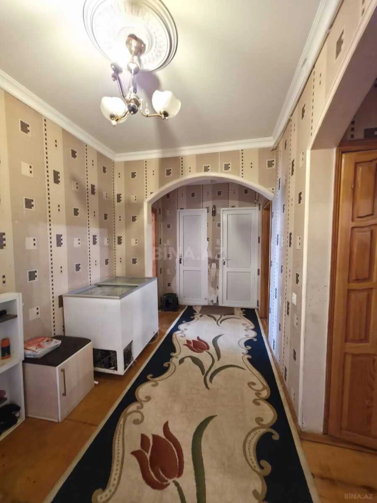 Satılır 6 otaqlı mənzil 132 m²