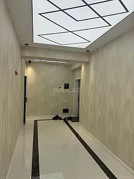 Satılır 4 otaqlı mənzil 142 m²