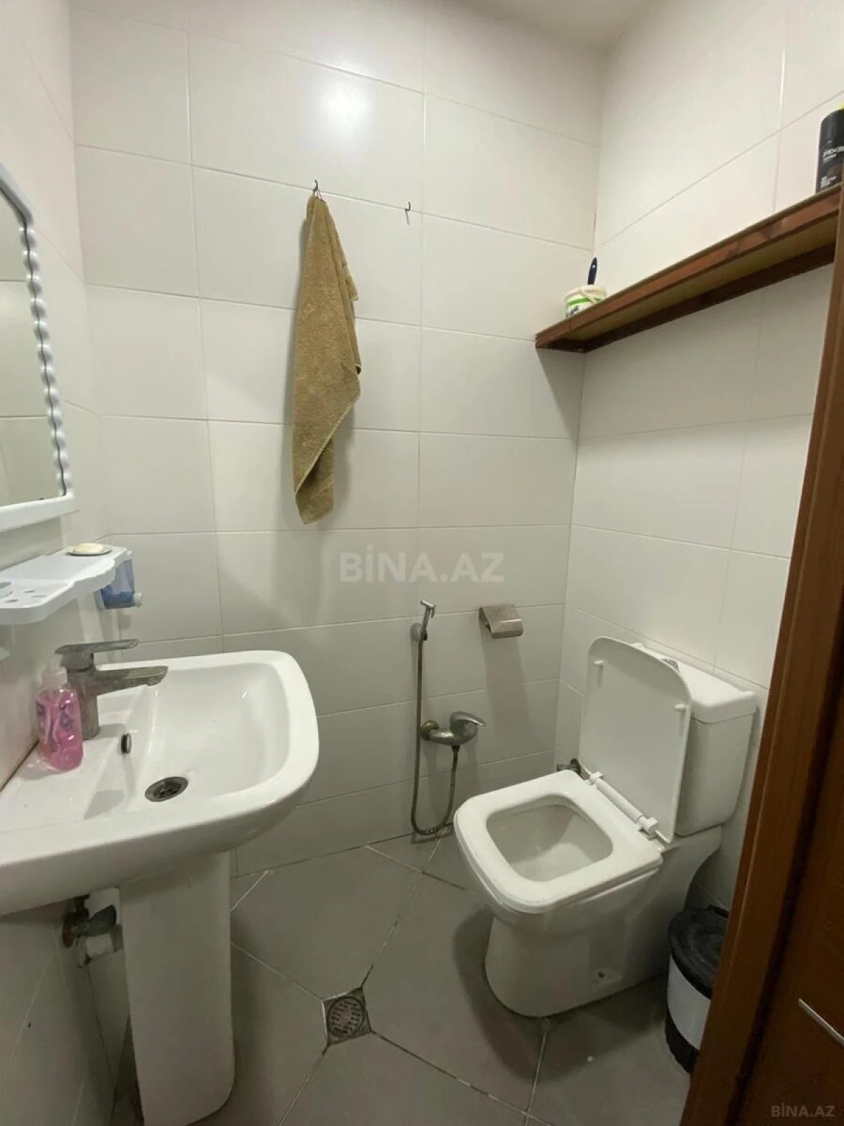 Satılır obyekt 700 m²