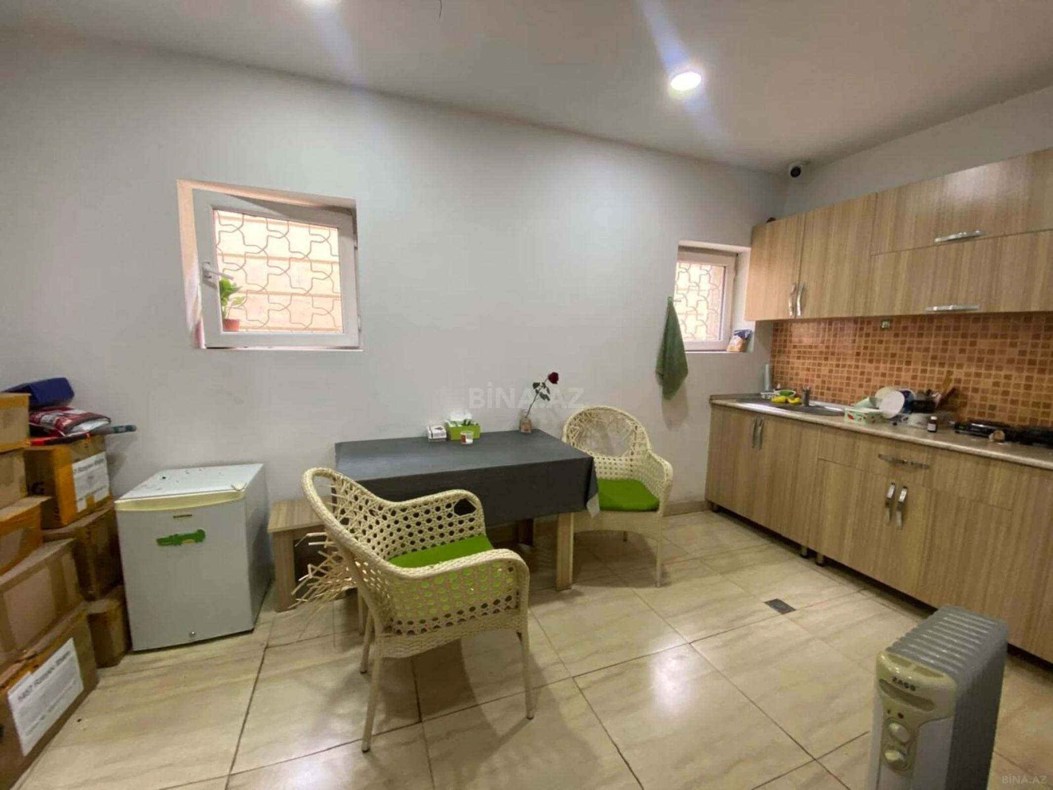 Satılır obyekt 700 m²