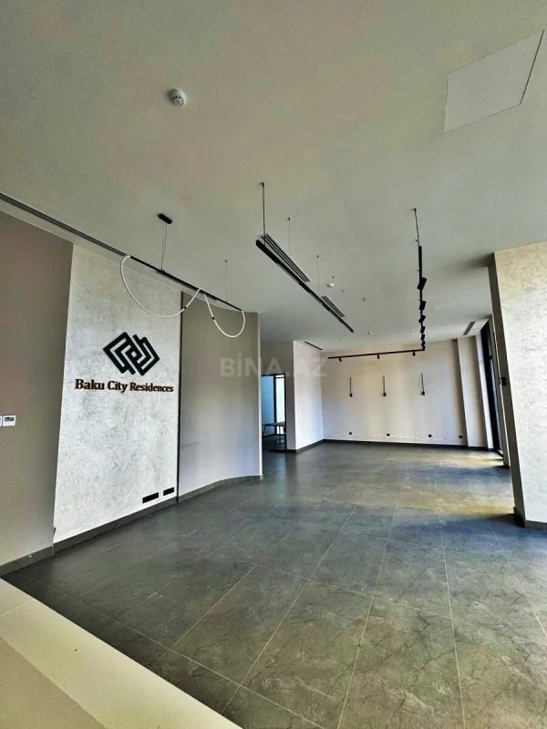 Satılır 4 otaqlı mənzil 172.8 m²