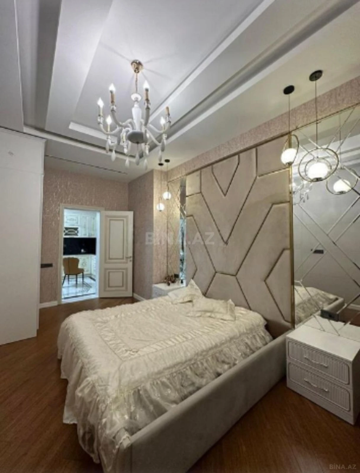 Kirayə verilir 3 otaqlı mənzil 120 m²