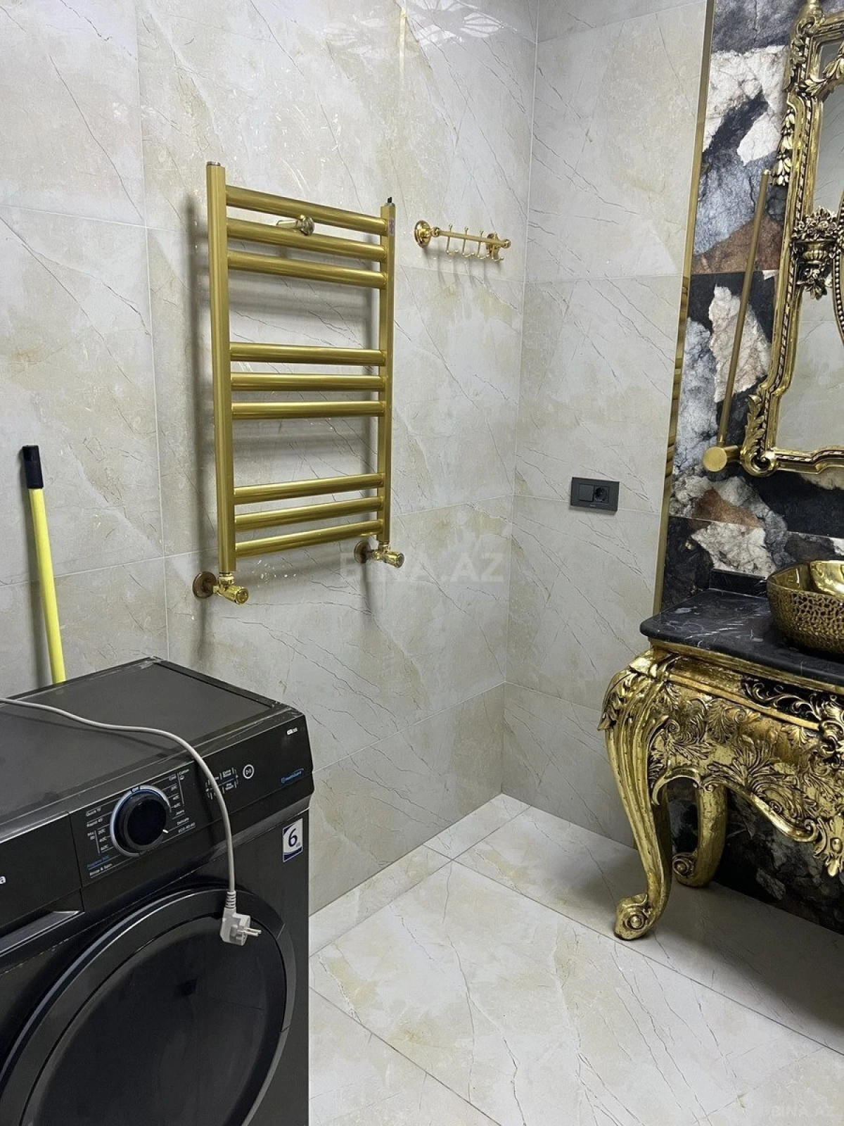 Kirayə verilir 3 otaqlı mənzil 120 m²