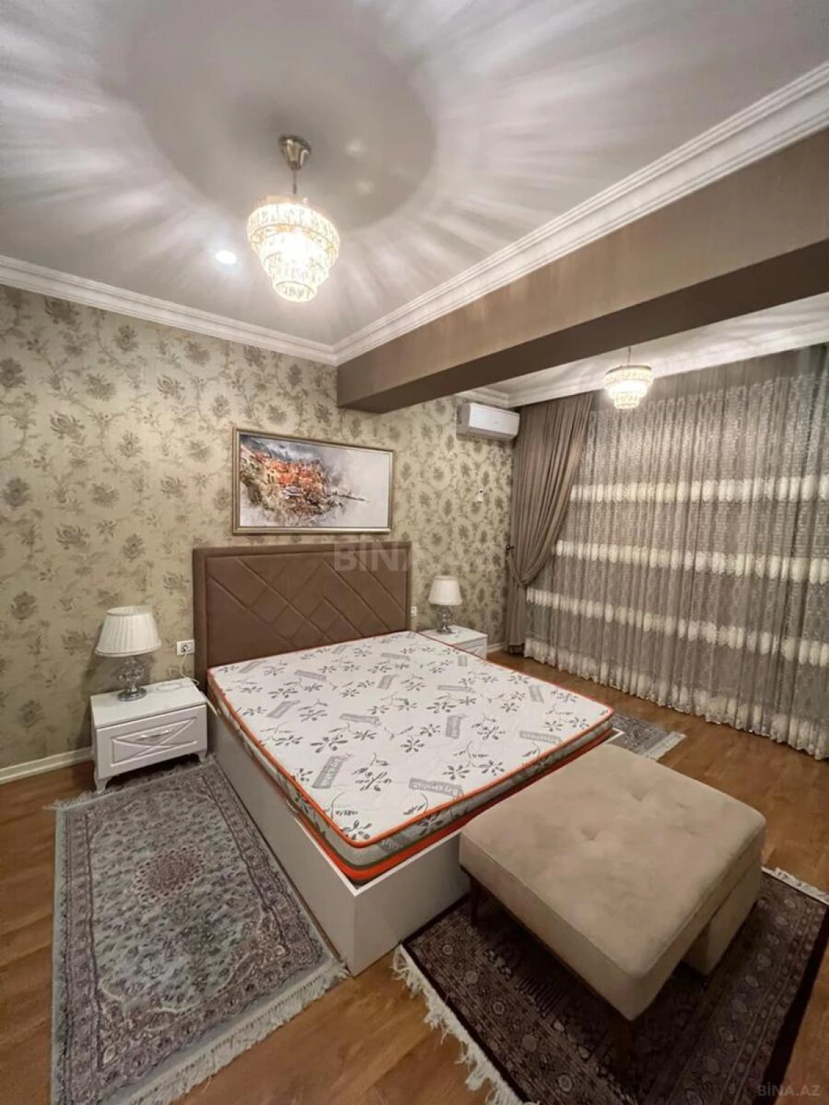 Satılır 3 otaqlı mənzil 104 m²