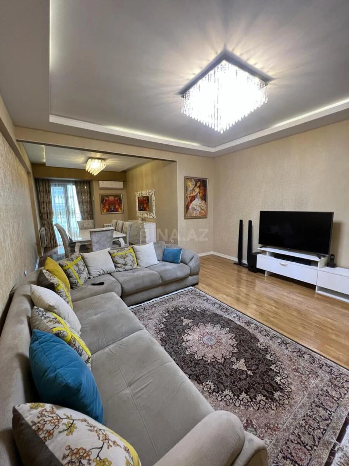 Satılır 3 otaqlı mənzil 104 m²