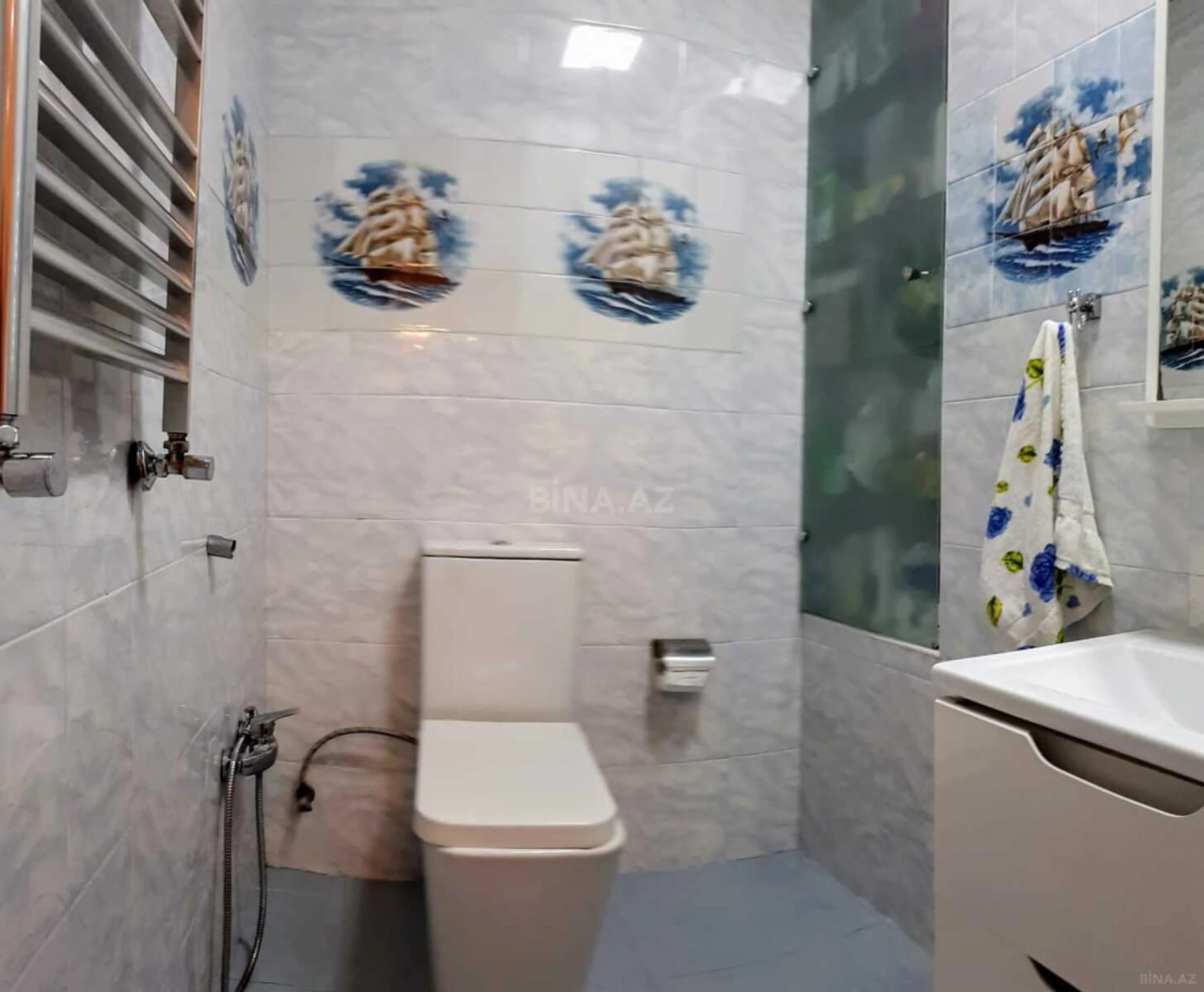 Satılır 4 otaqlı mənzil 167 m²